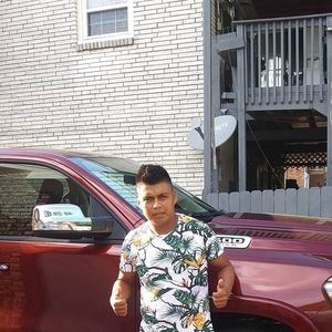 Meet your Posher, Carlos